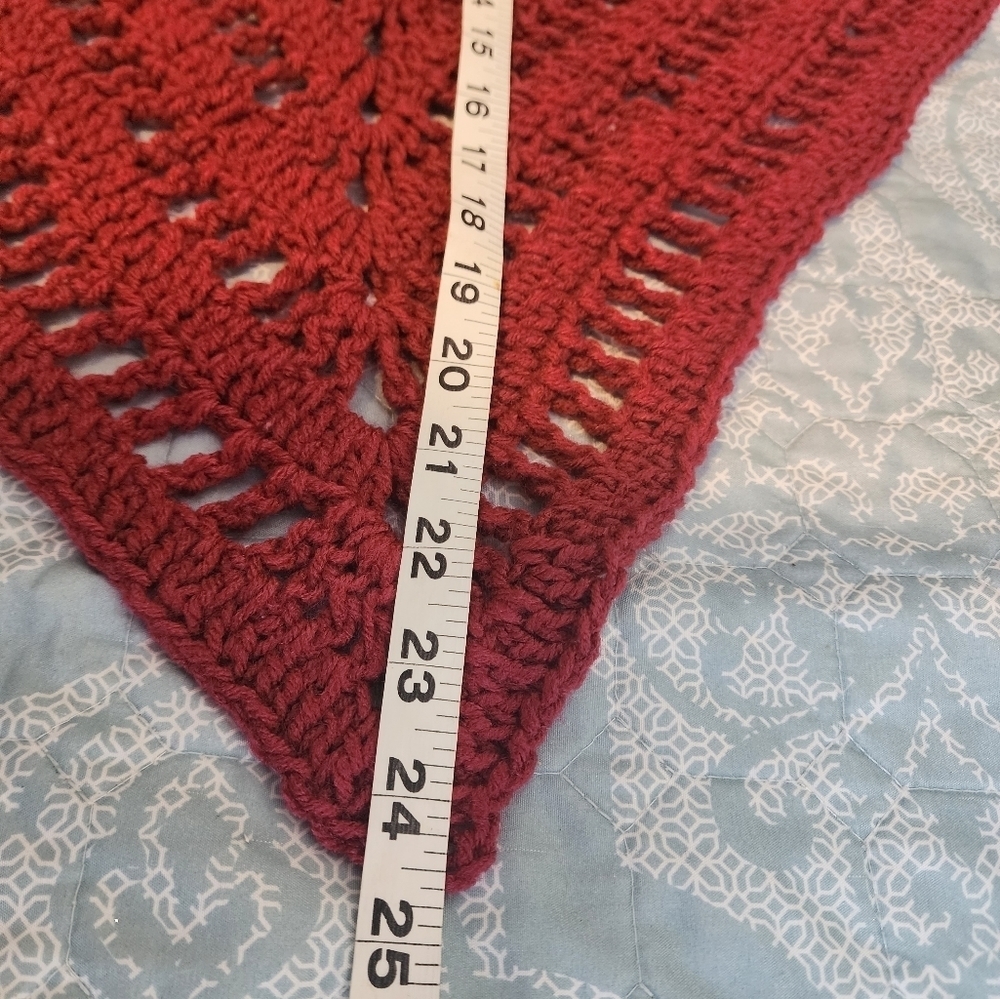 Hand Crafted Crochet Cowl Neck Triangle Scarf New - Picture 4 of 4